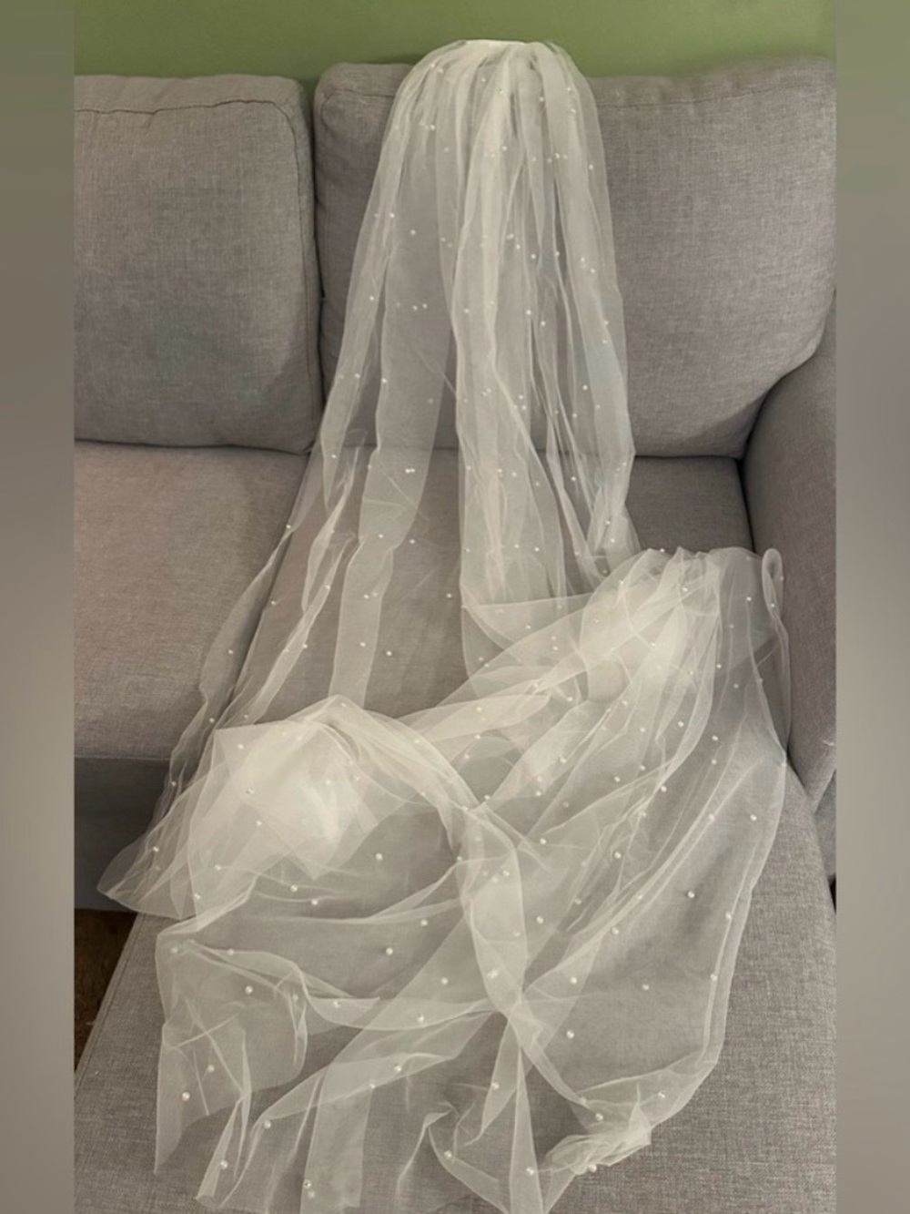 Pearl-Embellished White Bridal Veil